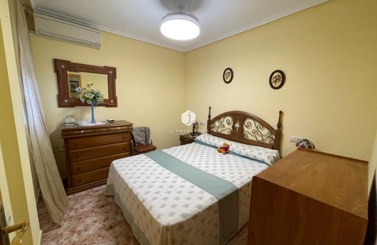 Z drugiej ręki - Mieszkanie w bloku -
La Mata - Costa Blanca