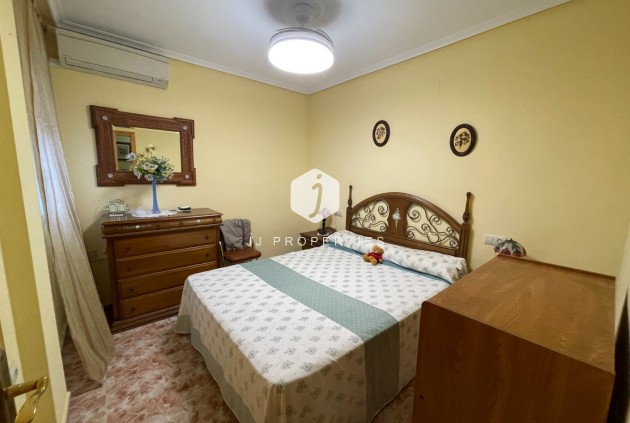 Resale - Apartment / flat -
La Mata - Costa Blanca