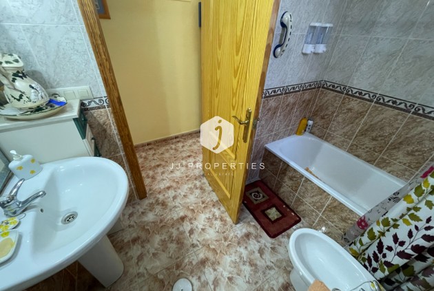 Z drugiej ręki - Mieszkanie w bloku -
La Mata - Costa Blanca