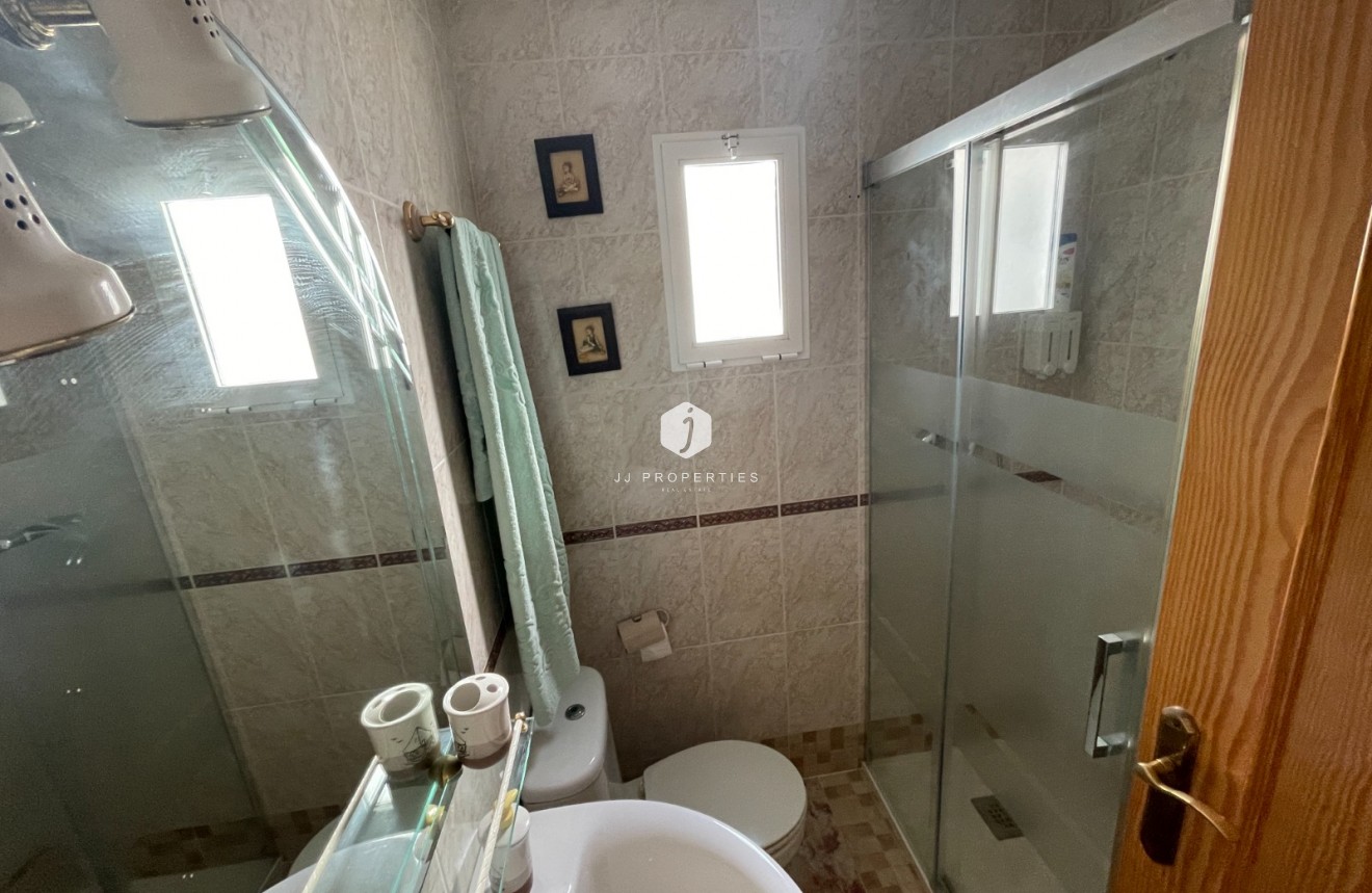 Z drugiej ręki - Mieszkanie w bloku -
La Mata - Costa Blanca