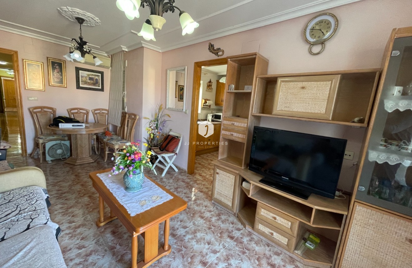 Z drugiej ręki - Mieszkanie w bloku -
La Mata - Costa Blanca