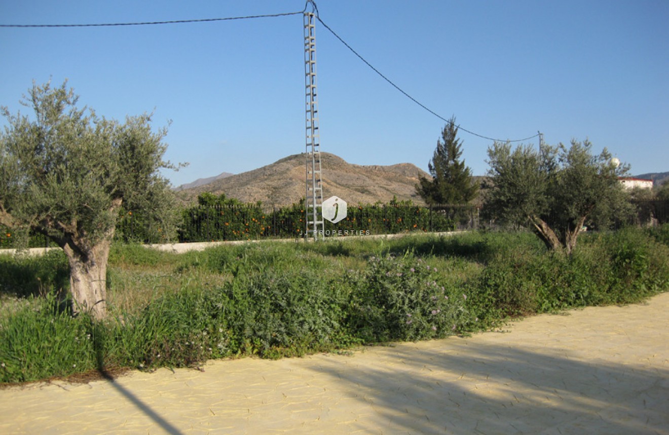 Resale - Country Property -
Benferri - Inland