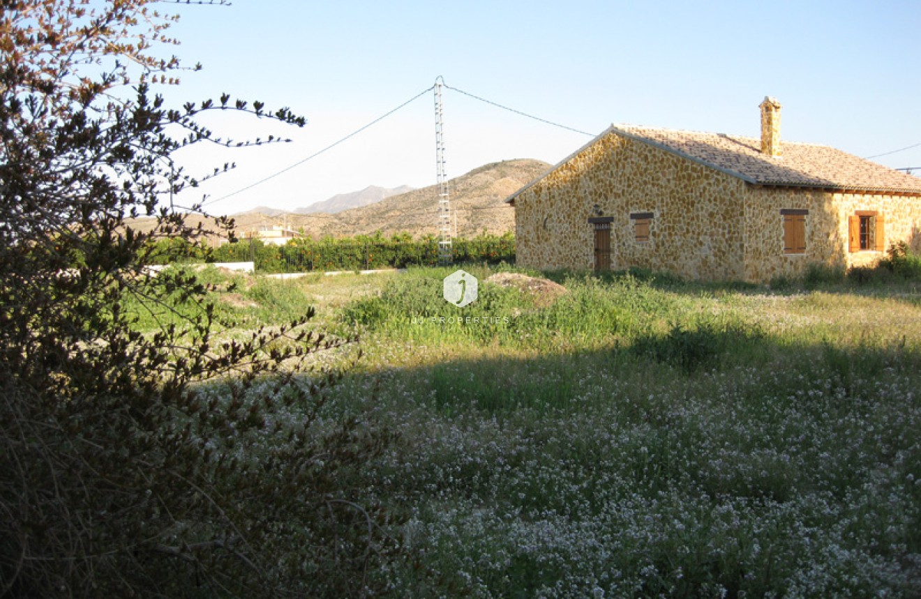 Resale - Country Property -
Benferri - Inland