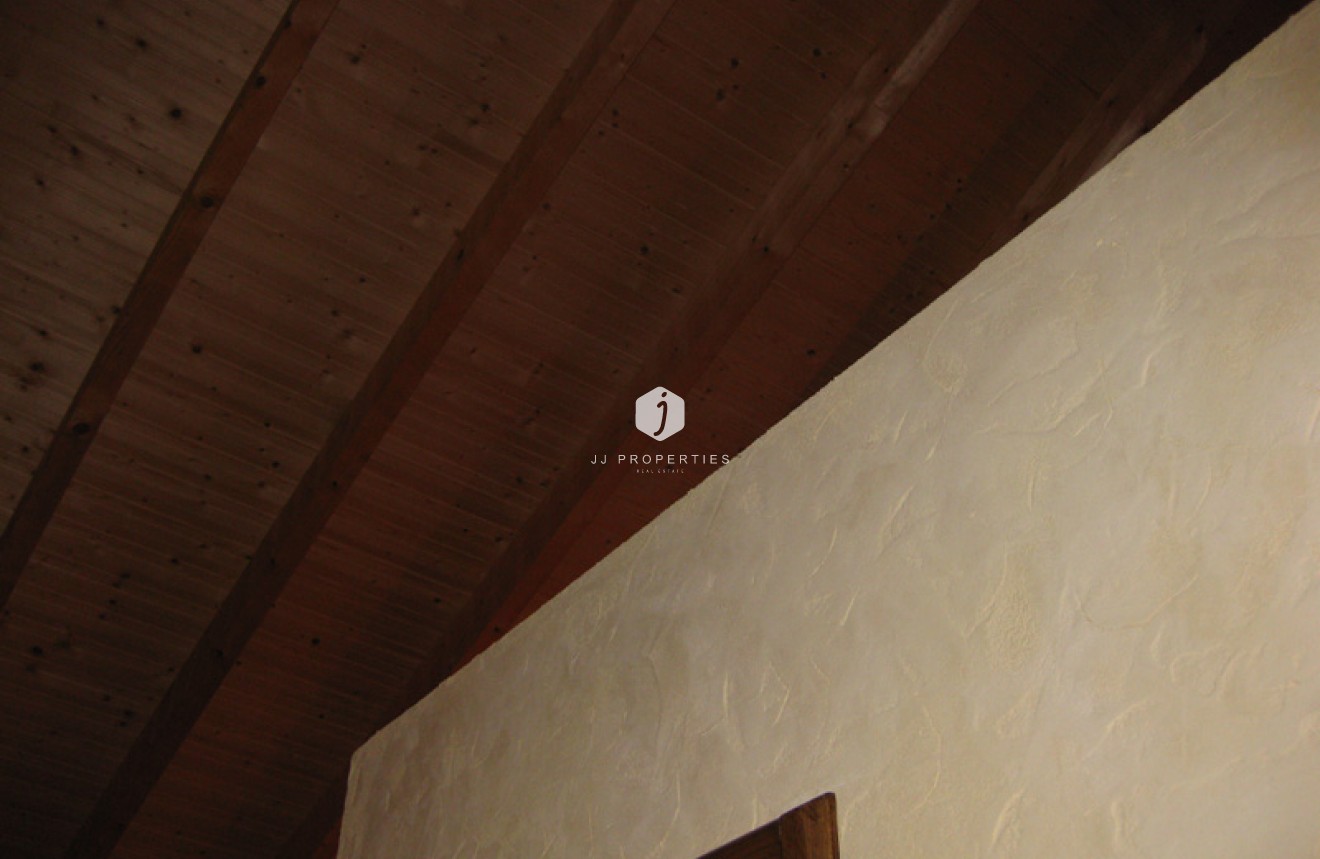 Resale - Country Property -
Benferri - Inland