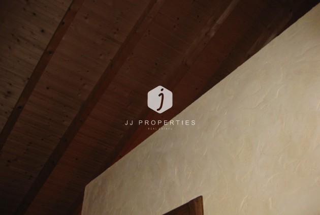 Resale - Country Property -
Benferri - Inland