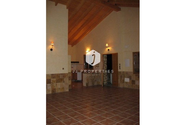 Resale - Country Property -
Benferri - Inland