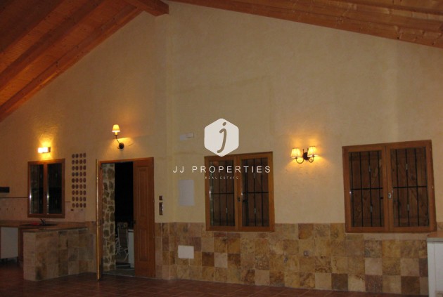 Resale - Country Property -
Benferri - Inland