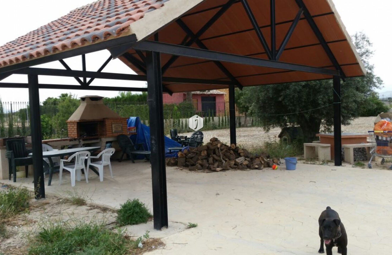 Resale - Country Property -
Benferri - Inland