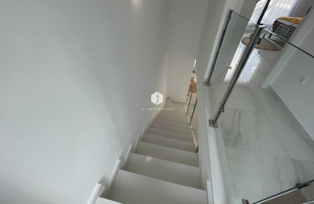 Resale - Villa -
Benijofar - Costa Blanca