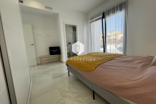 Resale - Villa -
Benijofar - Costa Blanca