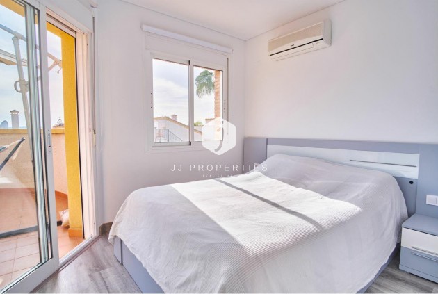 Aus zweiter Hand - Villa -
Los Montesinos - Costa Blanca