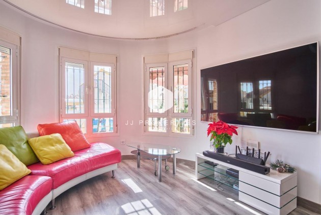 Aus zweiter Hand - Villa -
Los Montesinos - Costa Blanca