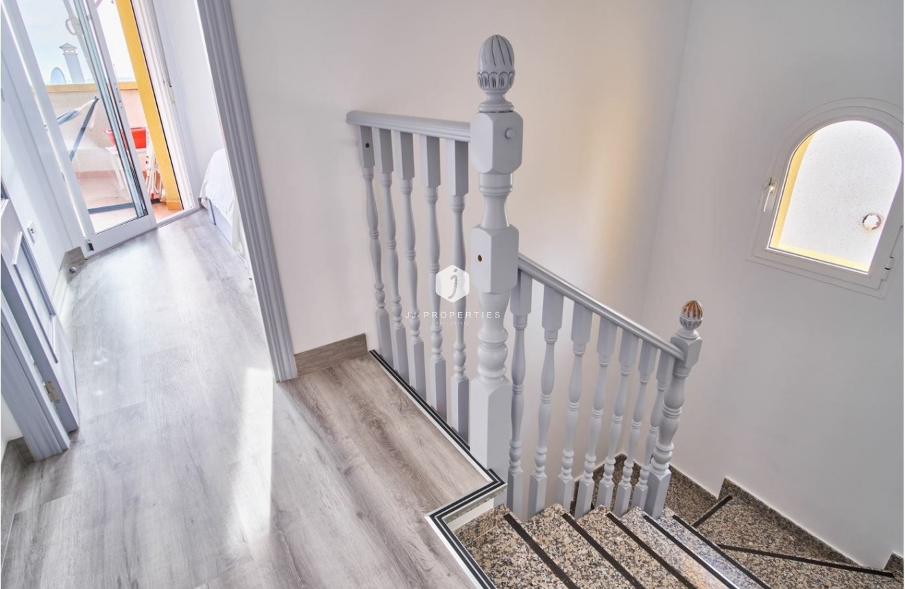 Aus zweiter Hand - Villa -
Los Montesinos - Costa Blanca