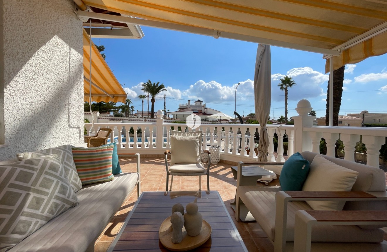 Segunda mano - Villa -
Ciudad Quesada - Costa Blanca