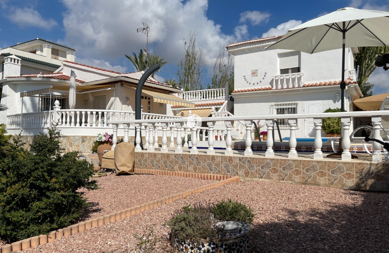 Segunda mano - Villa -
Ciudad Quesada - Costa Blanca