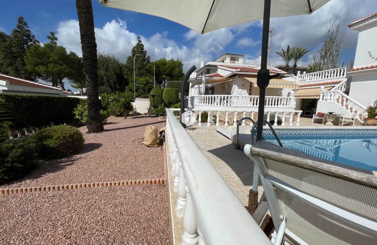 Segunda mano - Villa -
Ciudad Quesada - Costa Blanca