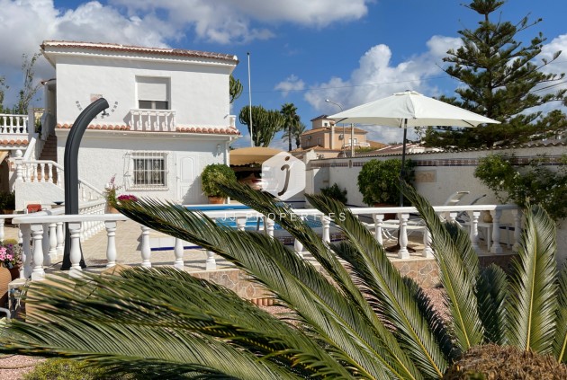 Segunda mano - Villa -
Ciudad Quesada - Costa Blanca