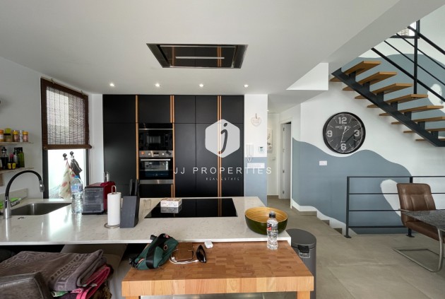 Resale - Villa -
Dolores - Costa Blanca