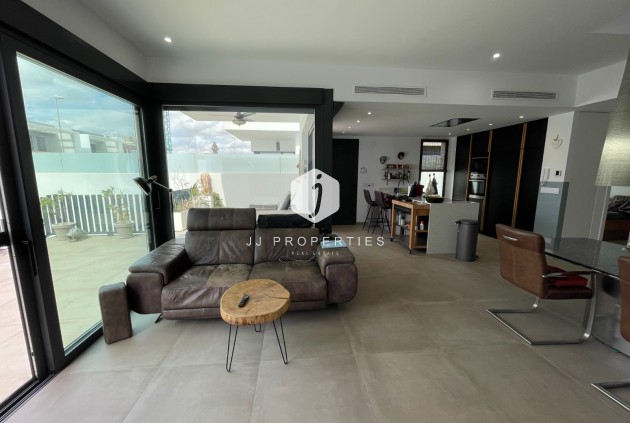 Resale - Villa -
Dolores - Costa Blanca