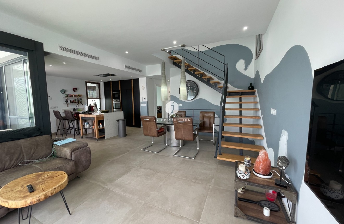 Resale - Villa -
Dolores - Costa Blanca