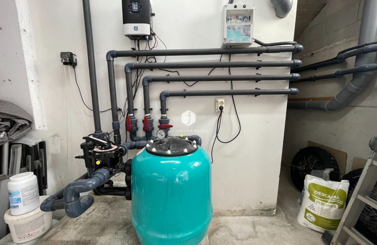 Resale - Villa -
Dolores - Costa Blanca