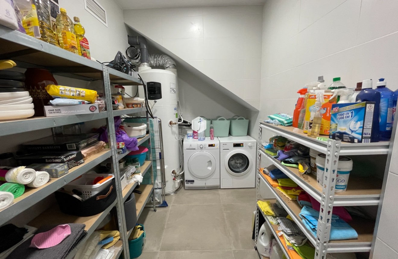 Resale - Villa -
Dolores - Costa Blanca