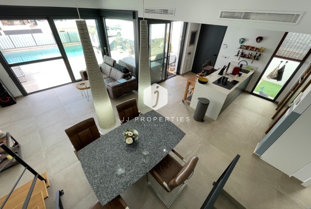 Resale - Villa -
Dolores - Costa Blanca