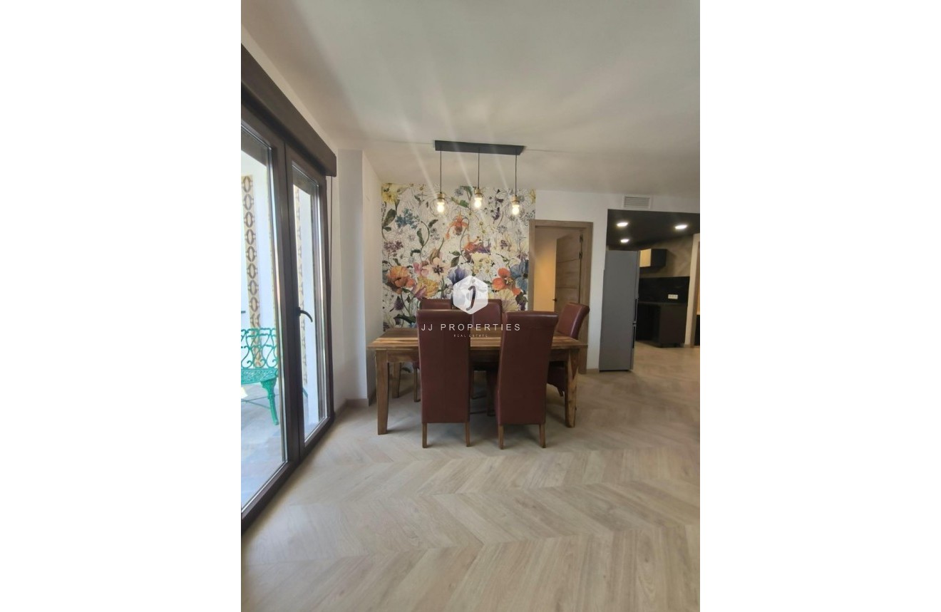 Resale - Apartment / flat -
Torrevieja - Costa Blanca