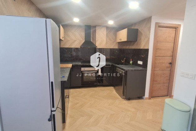 Resale - Apartment / flat -
Torrevieja - Costa Blanca