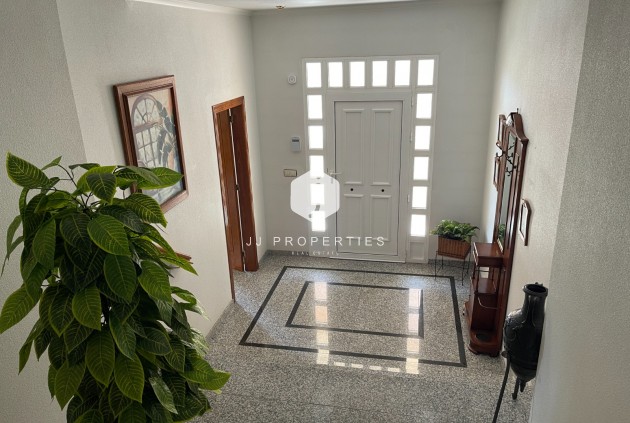 Resale - Chalet -
Formentera del Segura - Costa Blanca