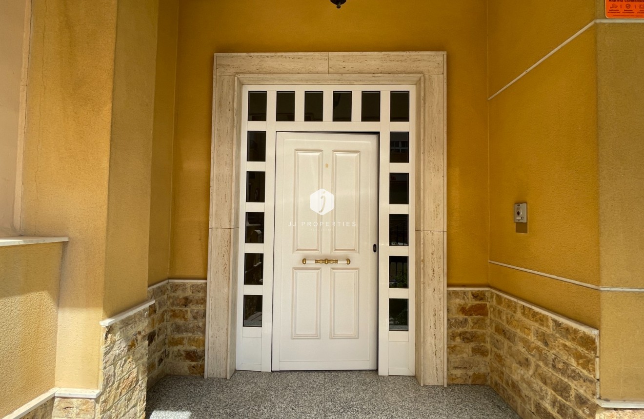 Resale - Chalet -
Formentera del Segura - Costa Blanca