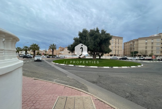 Resale - Chalet -
Guardamar del Segura - Costa Blanca