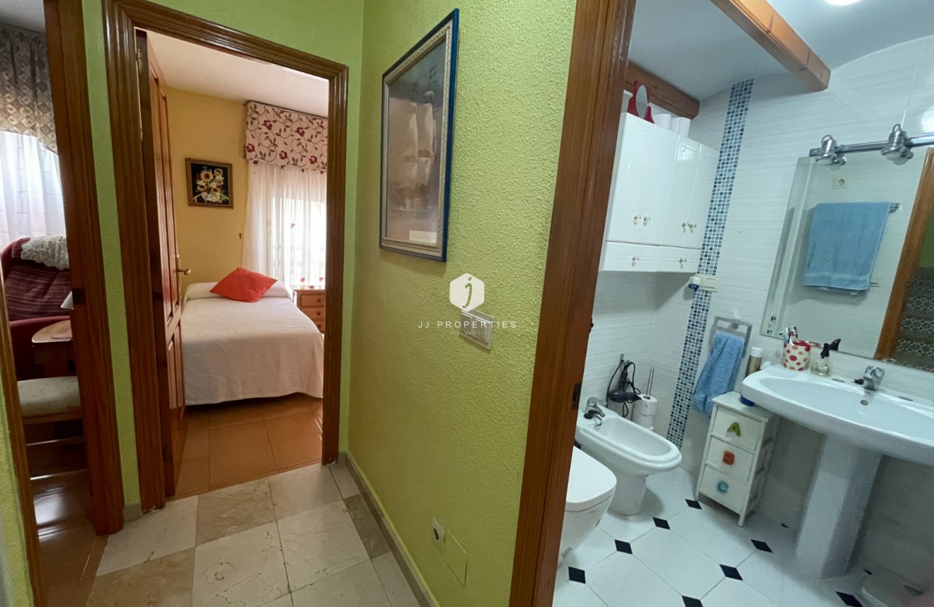 Resale - Chalet -
Guardamar del Segura - Costa Blanca