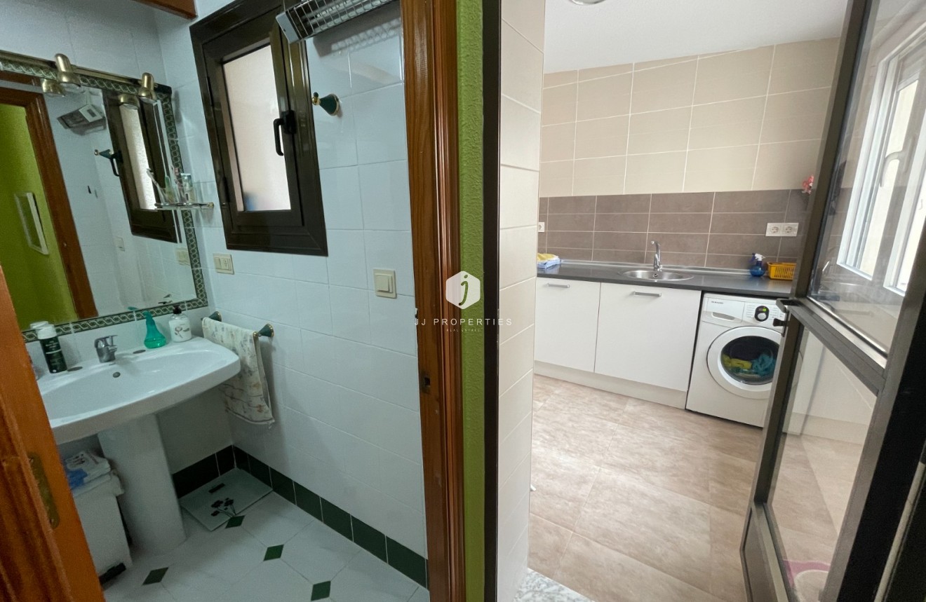 Resale - Chalet -
Guardamar del Segura - Costa Blanca