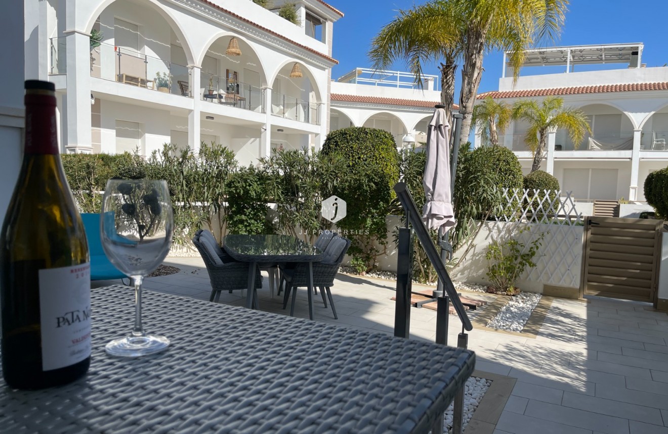 Z drugiej ręki - Mieszkanie w bloku -
Rojales - Inland