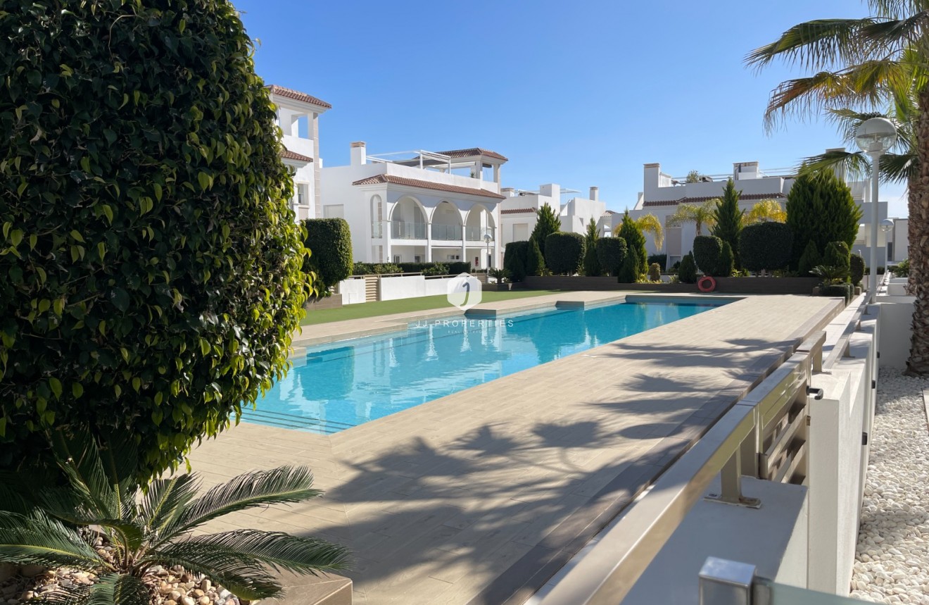 Z drugiej ręki - Mieszkanie w bloku -
Rojales - Inland