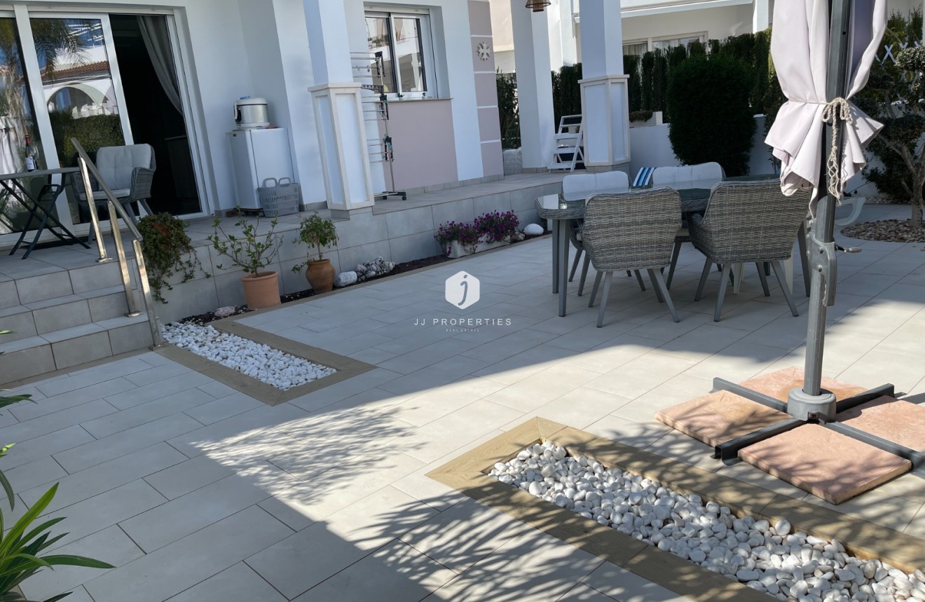 Z drugiej ręki - Mieszkanie w bloku -
Rojales - Inland