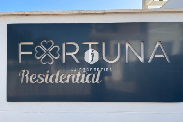 Z drugiej ręki - Mieszkanie w bloku -
Rojales - Inland