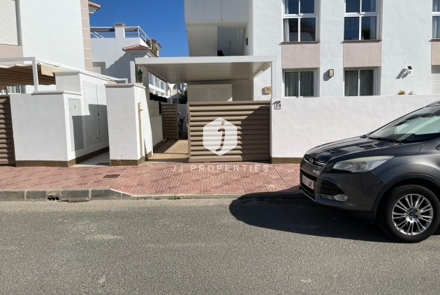 Z drugiej ręki - Mieszkanie w bloku -
Rojales - Inland