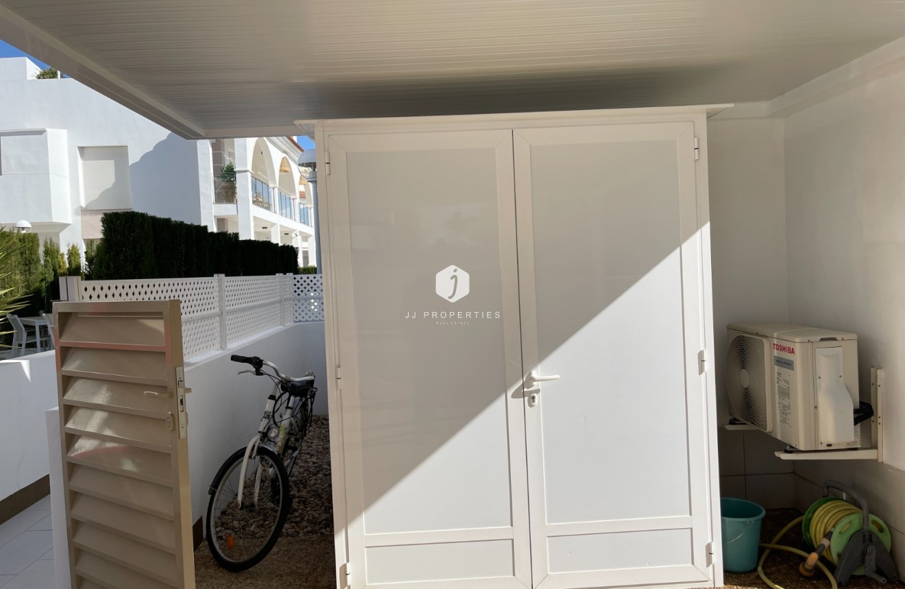 Z drugiej ręki - Mieszkanie w bloku -
Rojales - Inland