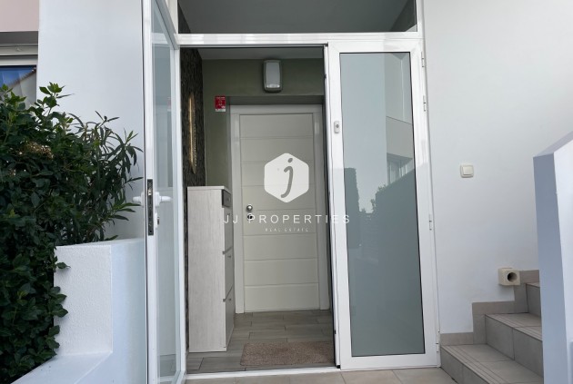 Z drugiej ręki - Mieszkanie w bloku -
Rojales - Inland