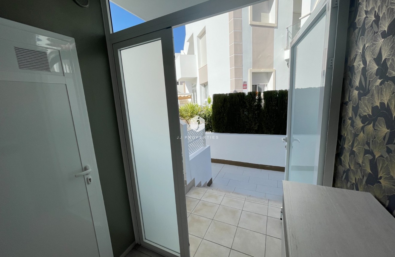 Z drugiej ręki - Mieszkanie w bloku -
Rojales - Inland