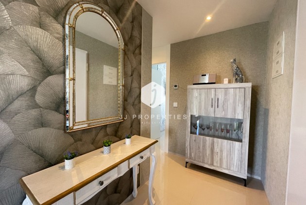 Z drugiej ręki - Mieszkanie w bloku -
Rojales - Inland