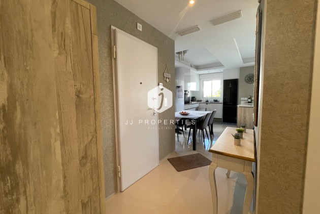 Z drugiej ręki - Mieszkanie w bloku -
Rojales - Inland