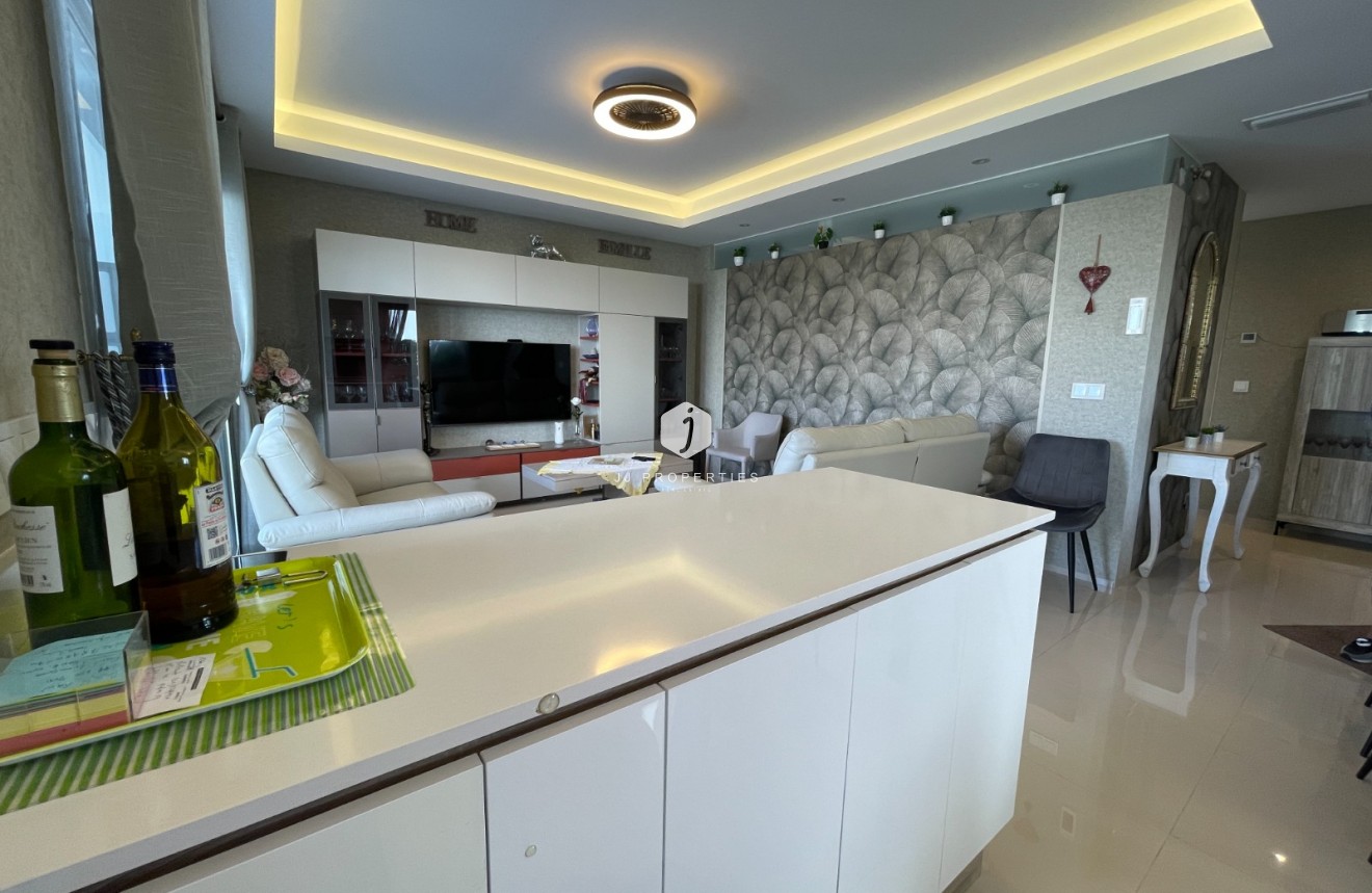 Z drugiej ręki - Mieszkanie w bloku -
Rojales - Inland