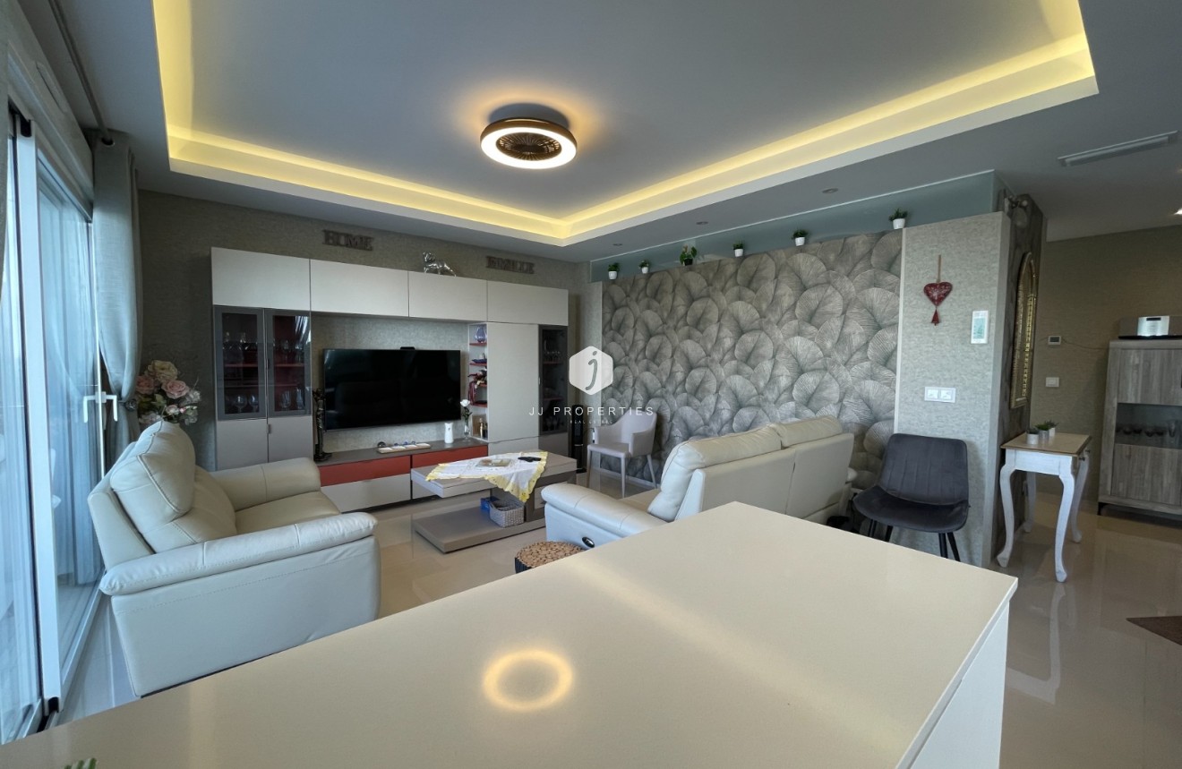 Z drugiej ręki - Mieszkanie w bloku -
Rojales - Inland