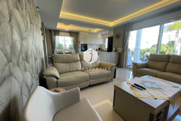 Z drugiej ręki - Mieszkanie w bloku -
Rojales - Inland