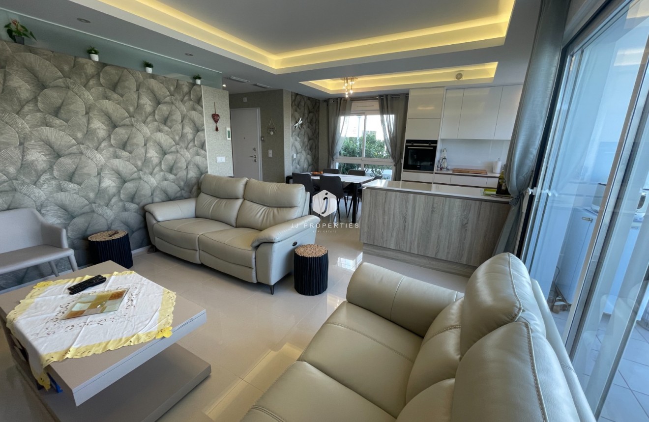 Z drugiej ręki - Mieszkanie w bloku -
Rojales - Inland