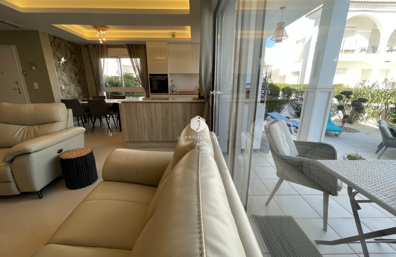 Z drugiej ręki - Mieszkanie w bloku -
Rojales - Inland