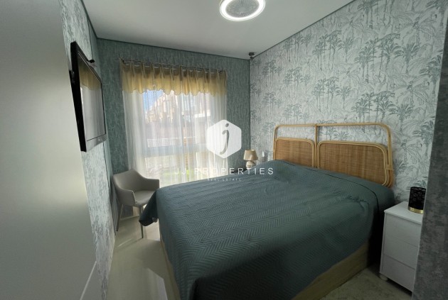 Z drugiej ręki - Mieszkanie w bloku -
Rojales - Inland